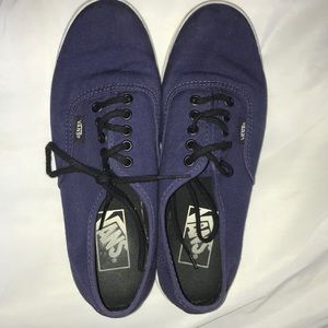 BRAND NEW DARK BLUE AND BLACK OLD SCHOOL VANS
